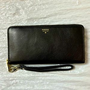 Fossil Emma Black RFID Large Zip Around  Wristlet Leather Clutch Wallet/Wristlet